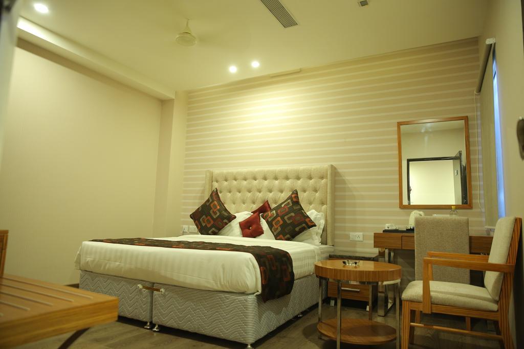 Hotel Sv Kashipur Room photo