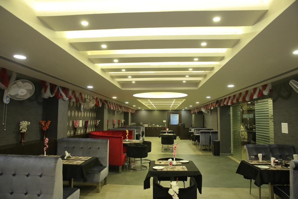 Hotel Sv Kashipur Exterior photo
